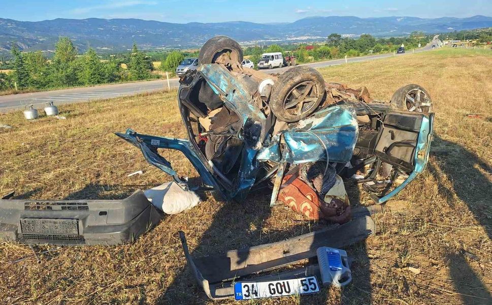 Tokat'ta iki otomobil çarpıştı: 4 yaralı