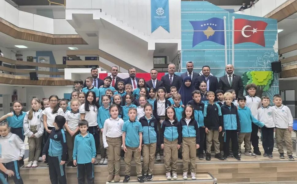 Anadolu Üniversiteler Birliği Kosova’da Öğrencilerle Buluştu