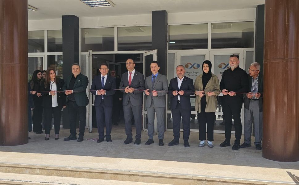 TURHAL HALK EĞİTİMİ MERKEZİNDEN YILSONU SERGİSİ