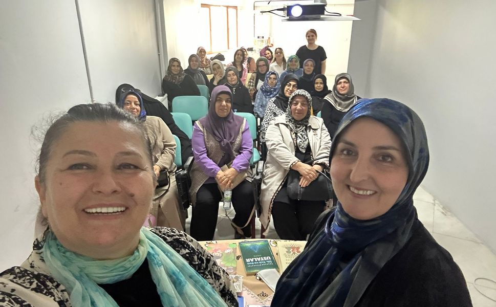 Tokat Aile Destek Merkezi,  Şair Neriman Ateş ve Yazar Ayla Bağ’ı Ağırladı