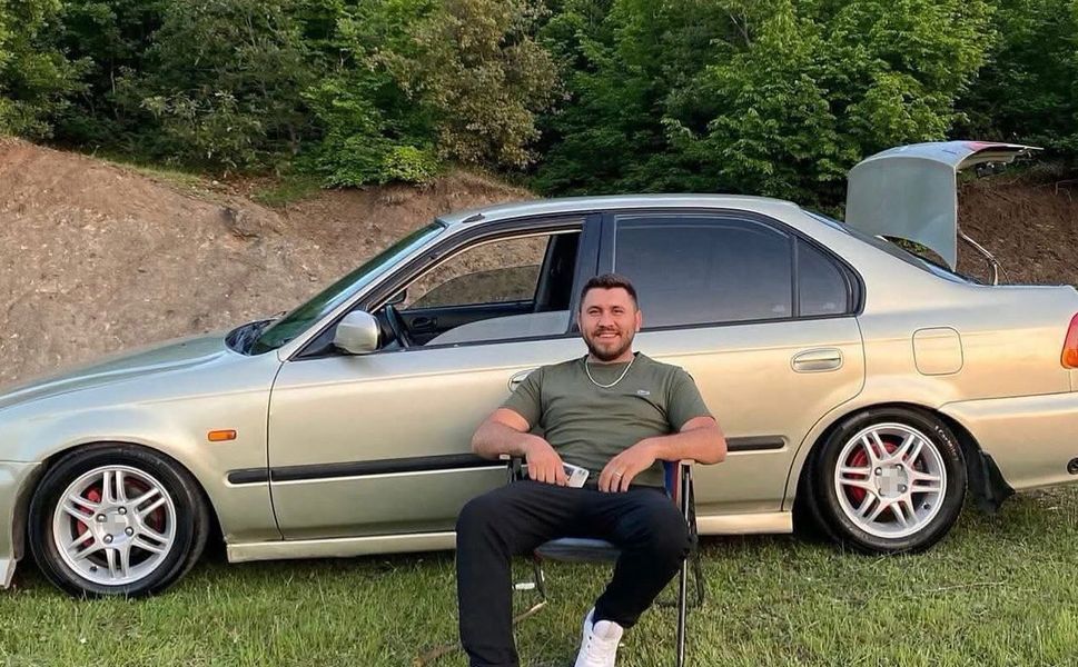 Kontrolden çıkan motosiklet kaldırıma çarptı: 1 ölü