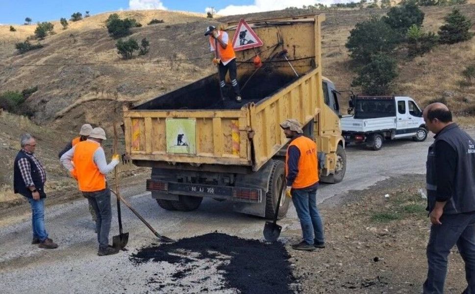 Tokat İl Özel İdaresi içme suyu ve altyapı çalışmalarını sürdürüyor