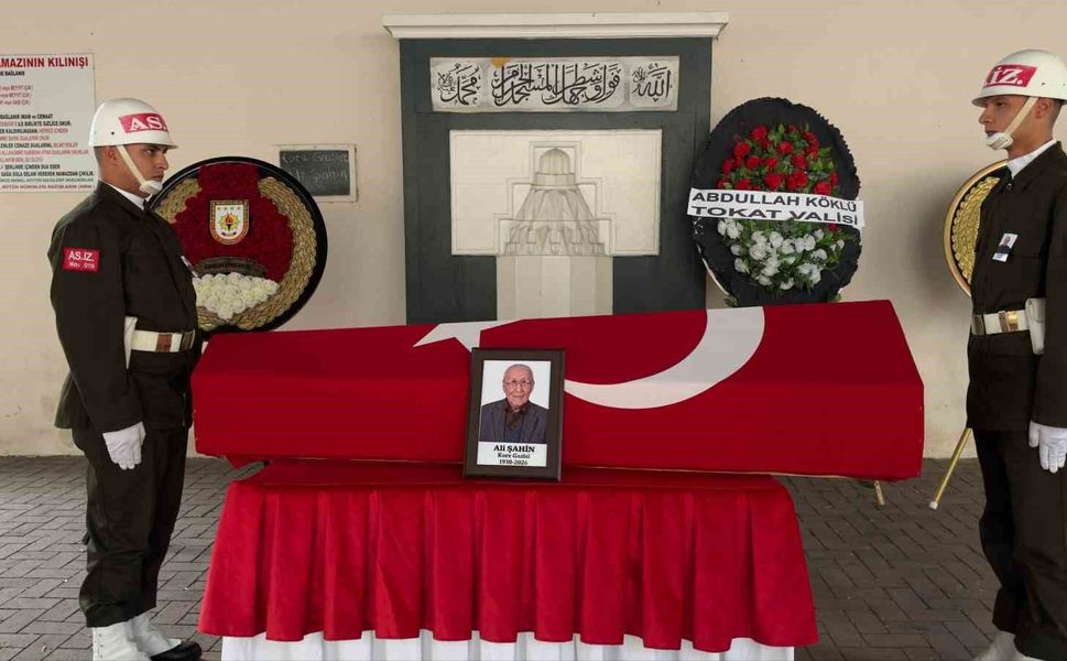 Kore Gazisi son yolculuğuna uğurlandı