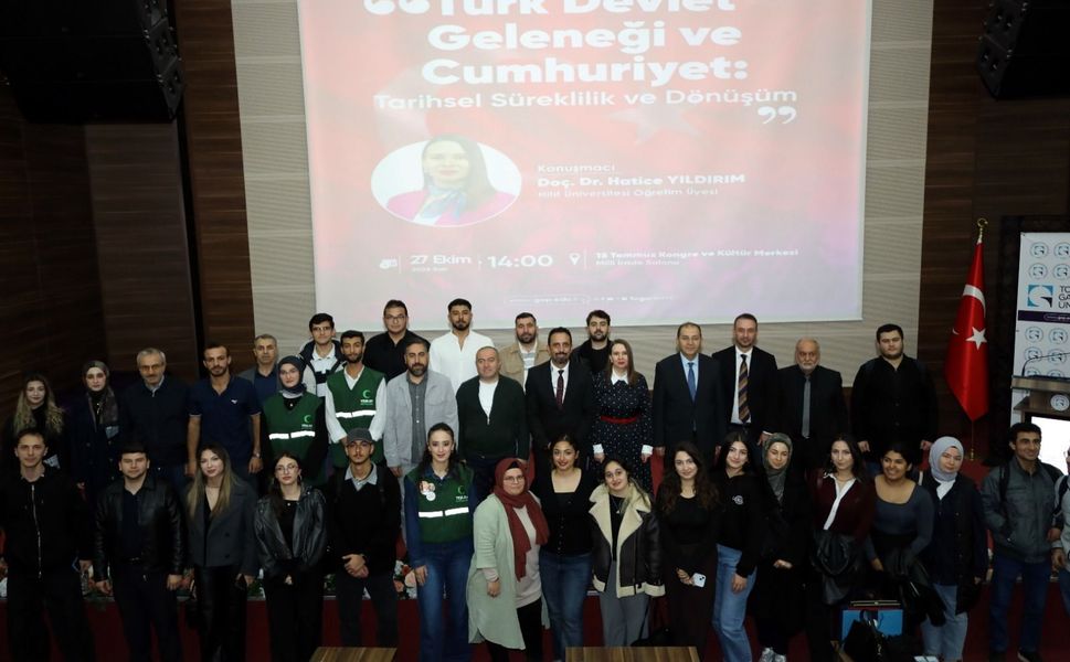 TOGÜ’de “Tarihsel Süreklilik ve Dönüşüm” Konferansı Düzenlendi