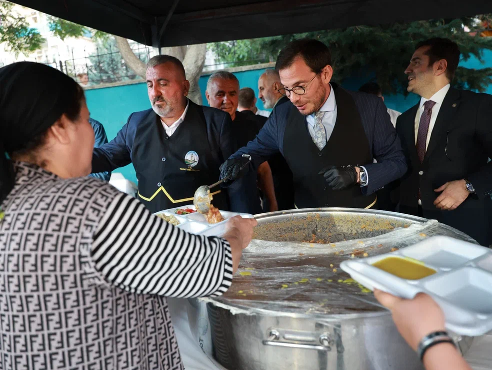 Başkan Yazıcıoğlu Tokatlılarla Muharrem İftarında Buluştu (2)