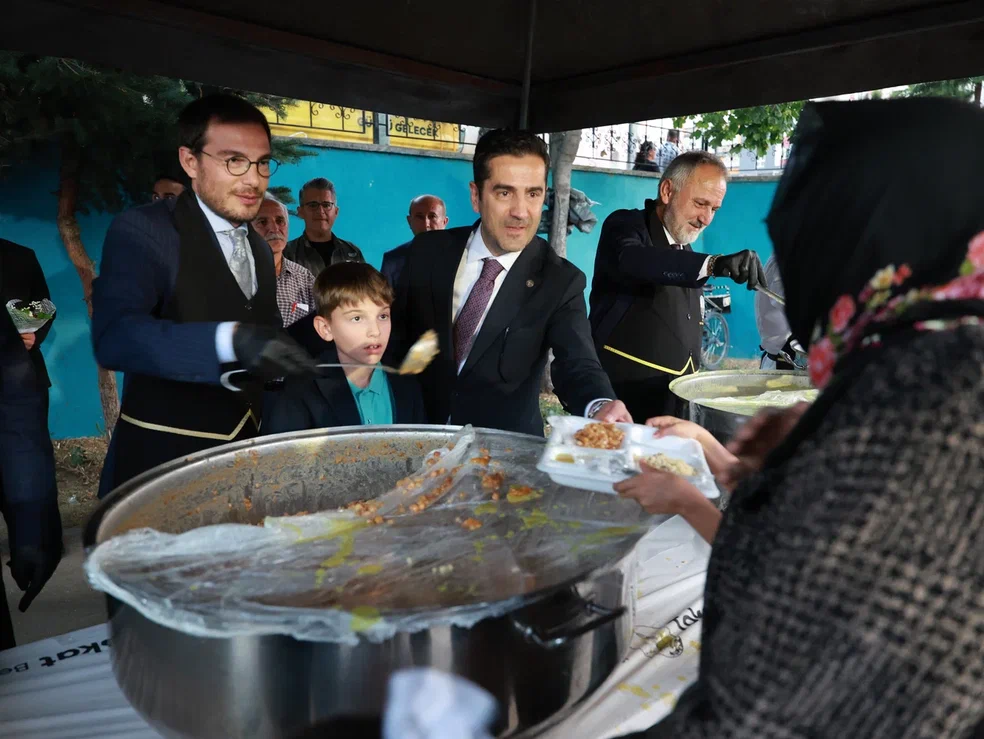 Başkan Yazıcıoğlu Tokatlılarla Muharrem İftarında Buluştu (8)