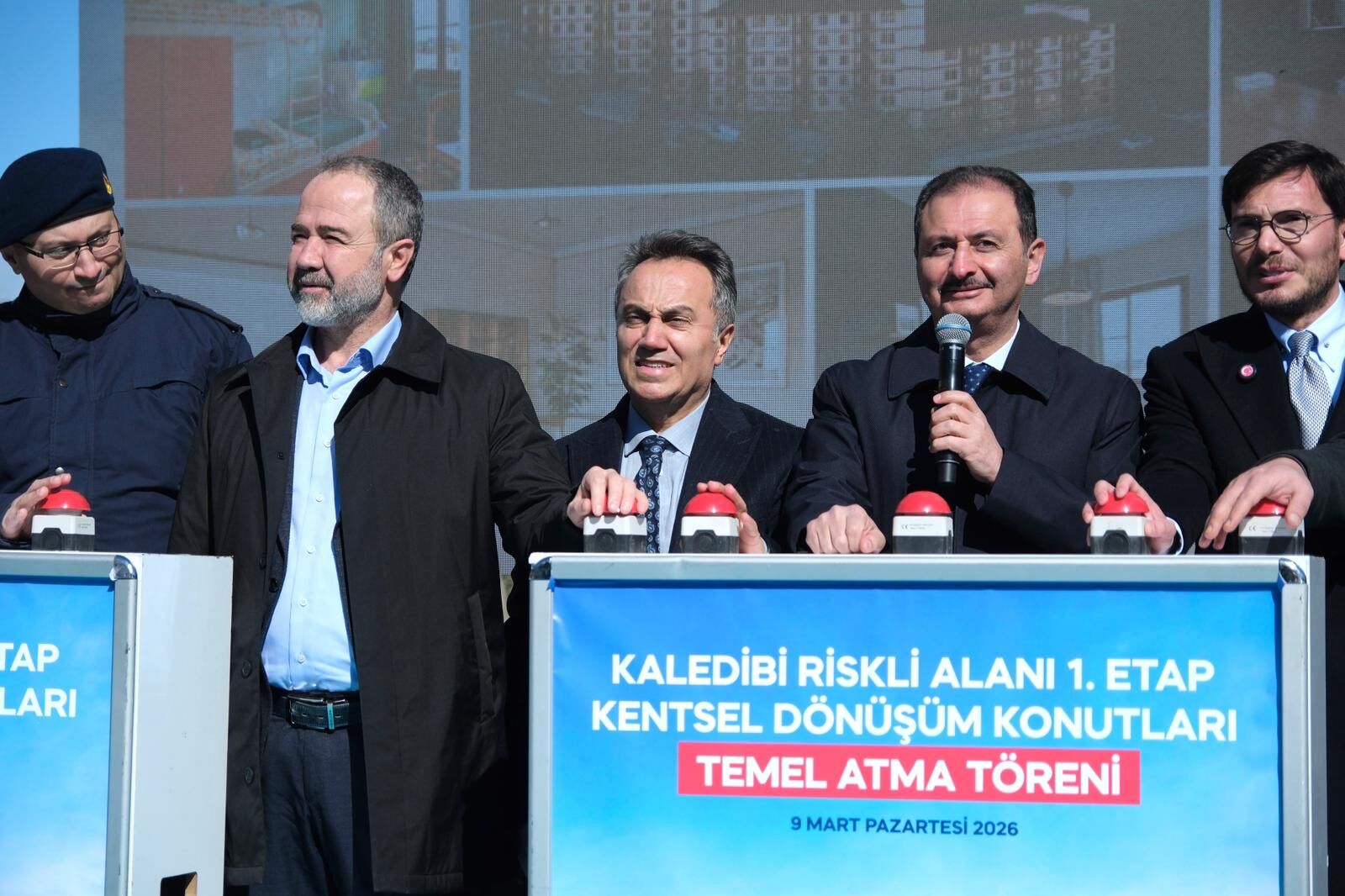 97D9E54C F4Fe 46D4 Bf56 5Ad7D3577460