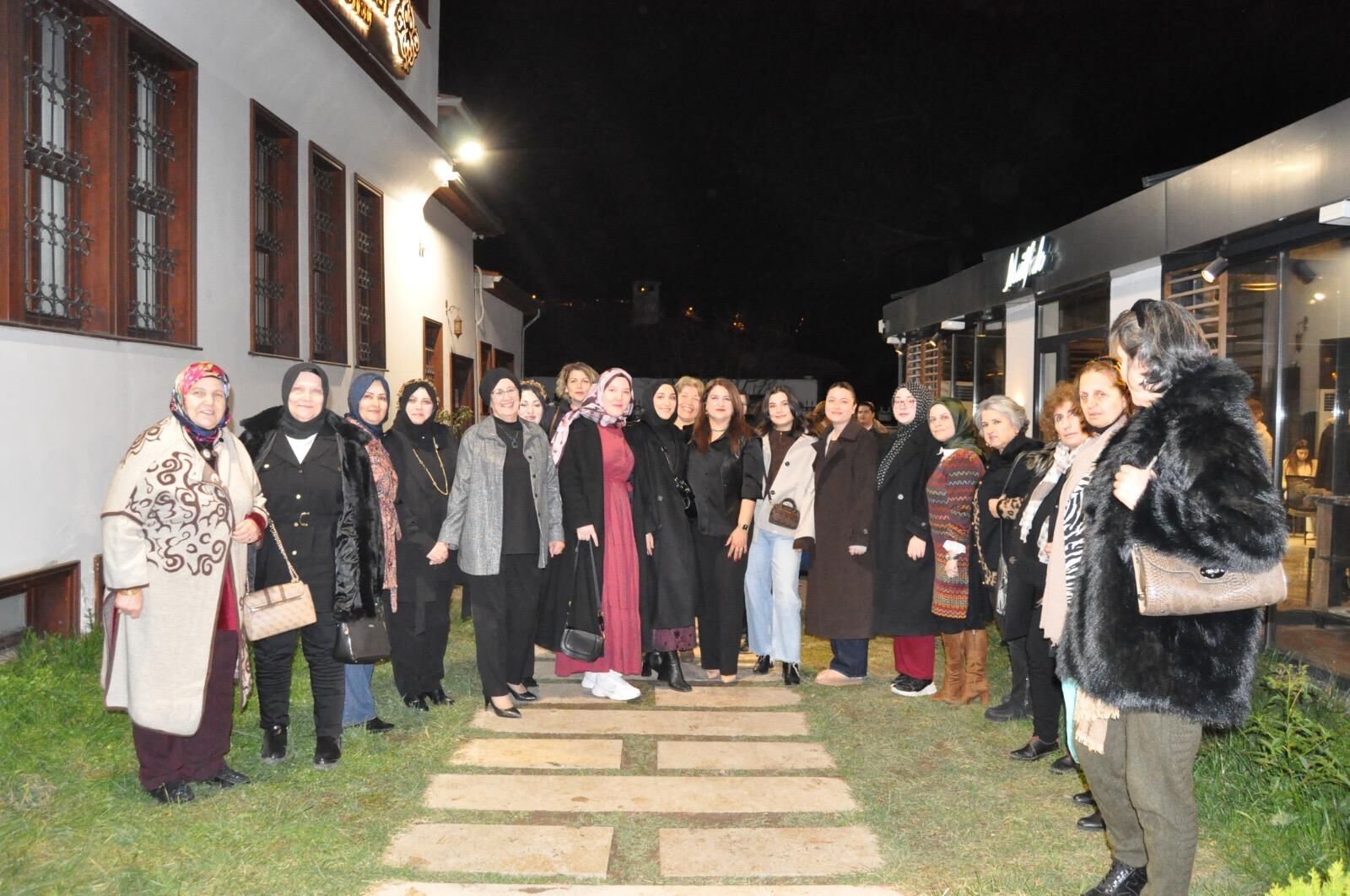 Tokat Kadın Sanat ve Kültür Grubu'ndan Geleneksel İftar ve 8 Mart Söyleşisi