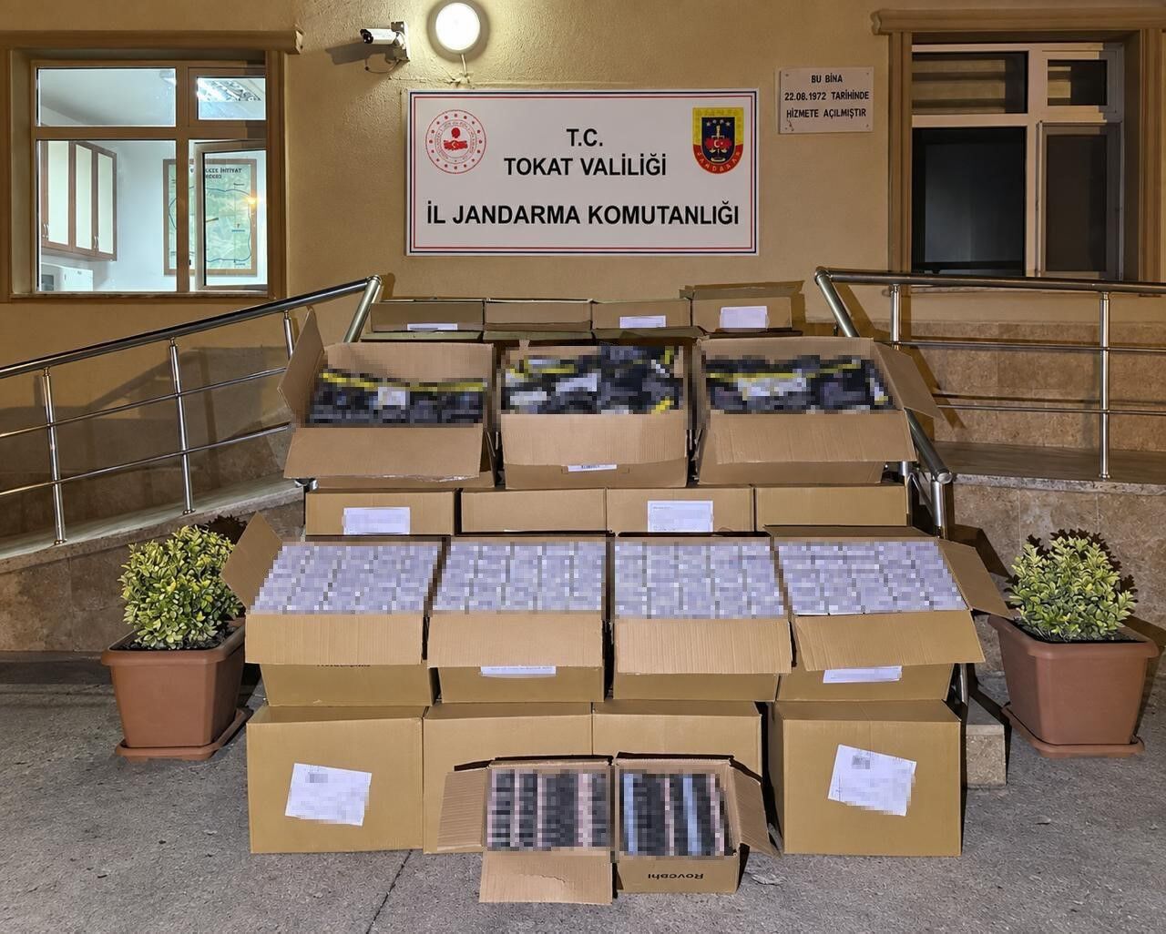 Kaçak tütün operasyonunda 600 bin makaron ele geçirildi